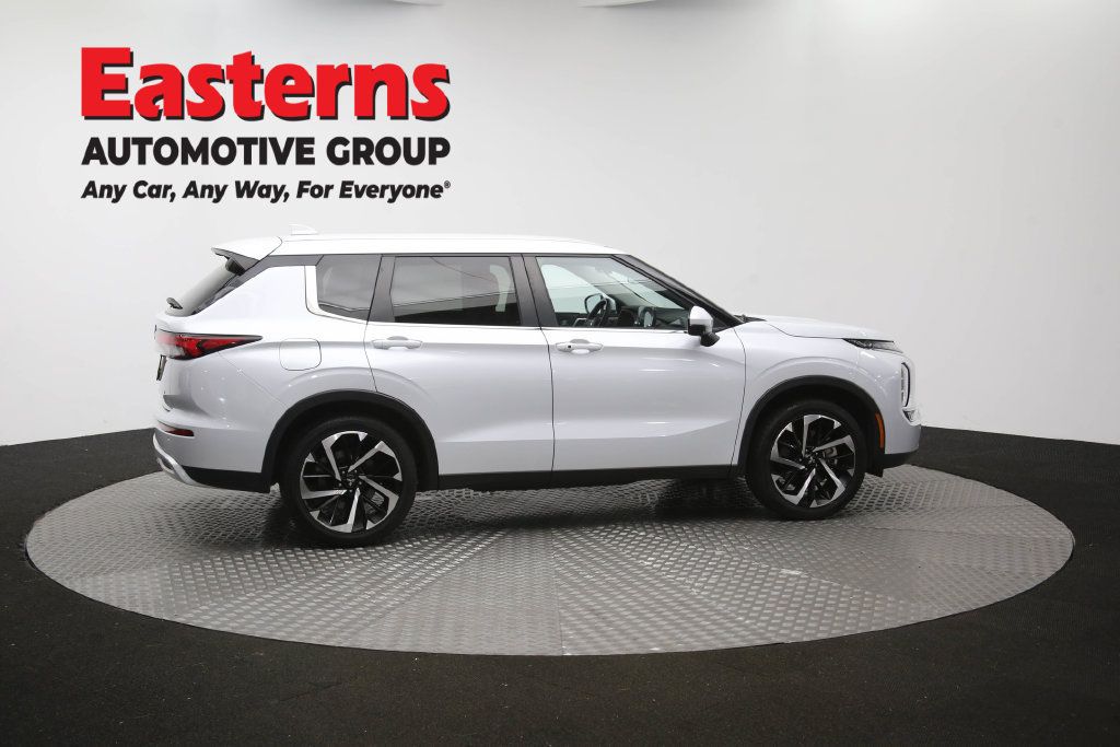 Used 2024 Mitsubishi Outlander SE FWD image 47