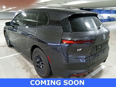 Used 2023 BMW iX xDrive50 w/ Convenience Package image 8