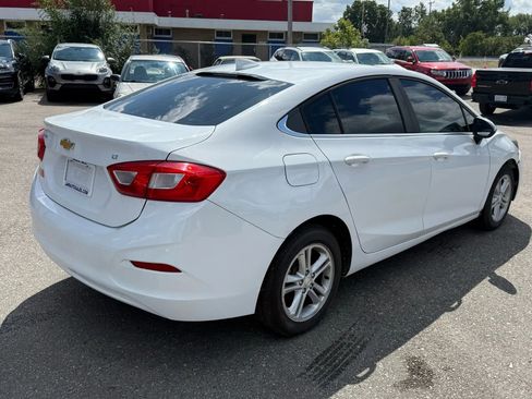 Used 2016 Chevrolet Cruze LT image 5