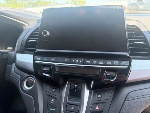 Used 2025 Honda Odyssey EX-L image 20