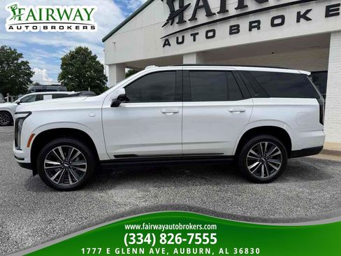 Used 2025 Cadillac Escalade Sport w/ Touring Package AWD/4WD image 3