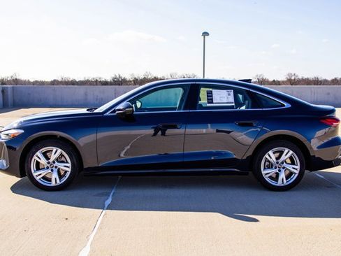 Used 2025 Audi A5 Premium w/ Convenience Package image 8