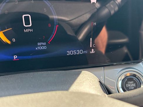 Used 2025 Chevrolet Trax LT w/ LT Convenience Package image 39