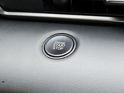 Used 2025 Hyundai Elantra Sport FWD image 21