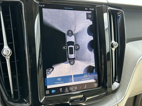 Certified 2025 Volvo XC60 T8 Plus w/ Protection Package Premier image 13