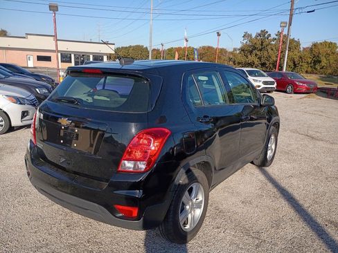Used 2020 Chevrolet Trax LS image 5