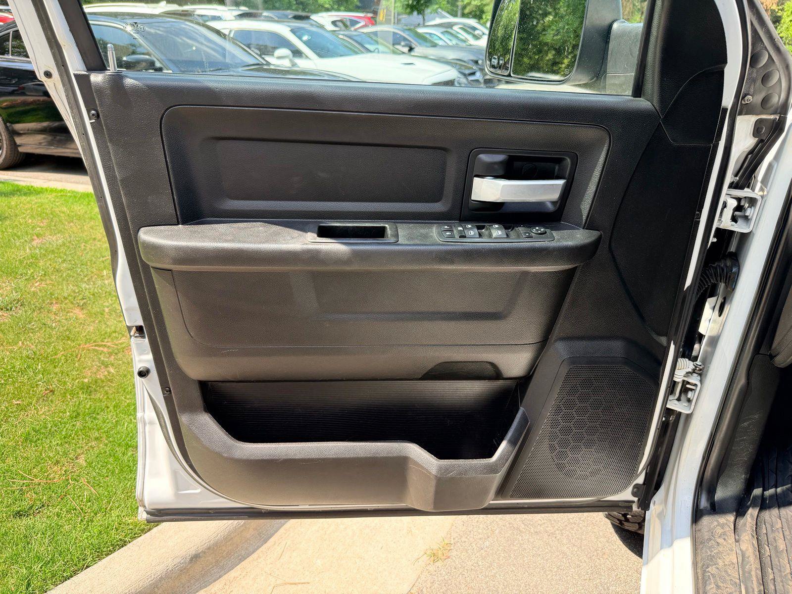 Used 2019 RAM 2500 Tradesman RWD image 18