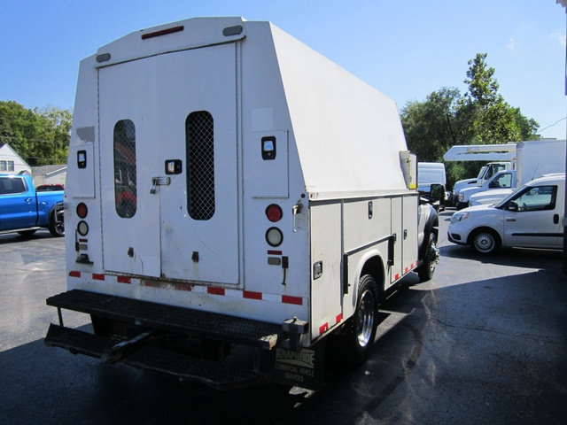 Used 2014 Ford F550 2WD Regular Cab Super Duty image 4
