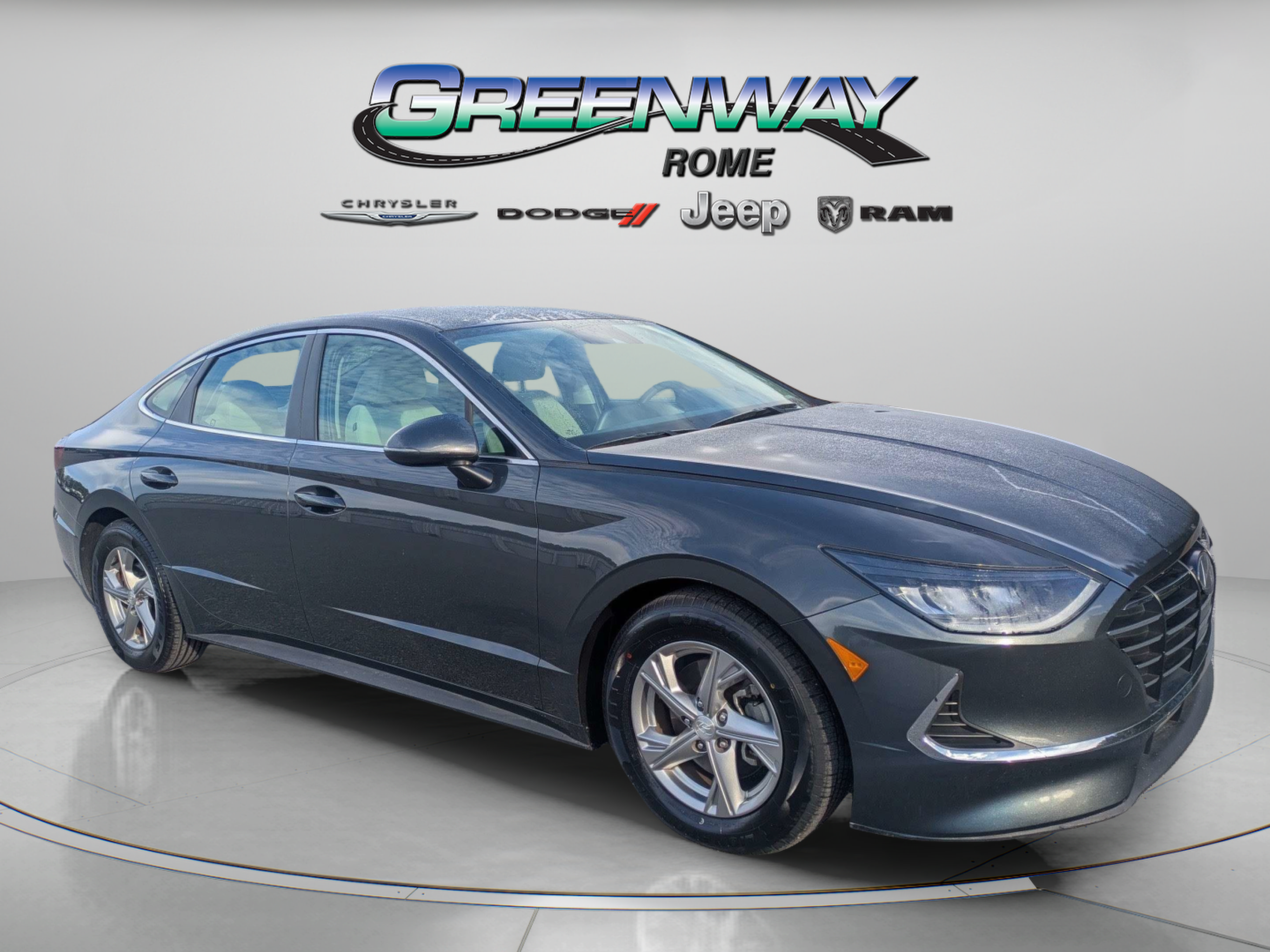 Used 2023 Hyundai Sonata SE FWD image 2