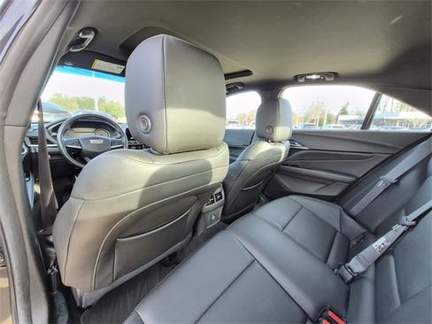 Used 2022 Cadillac CT4 Luxury w/ Sun And Sound Package image 29