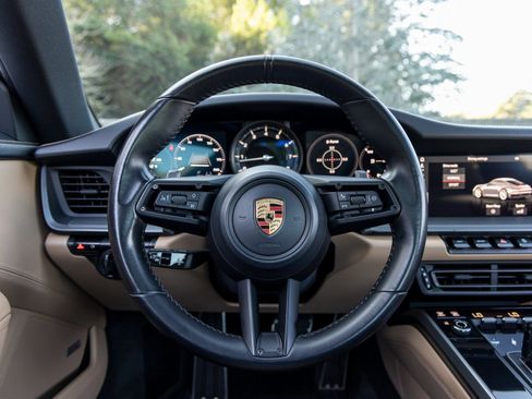 Certified 2020 Porsche 911 Carrera S w/ Premium Package RWD image 29