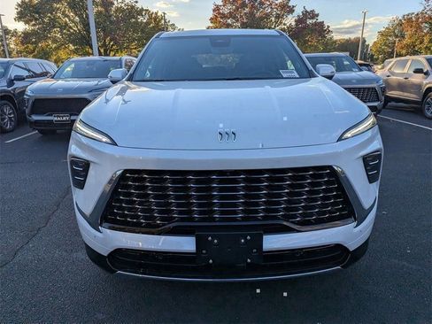 New 2026 Buick Enclave Avenir w/ Super Cruise Package image 3