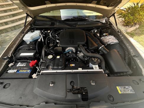 Used 2007 Lincoln Town Car Signature Limited RWD image 9