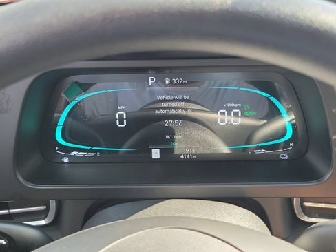 Certified 2025 Hyundai Elantra Hybrid FWD image 9