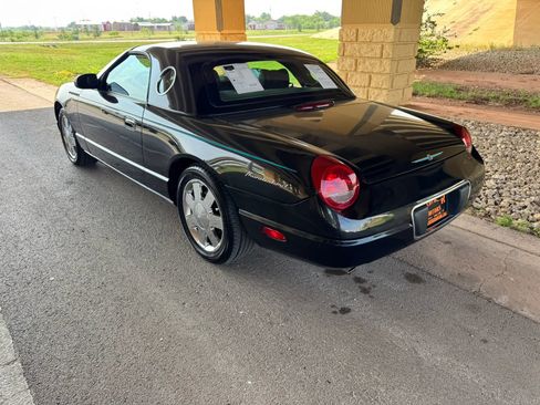 Used 2002 Ford Thunderbird RWD image 5