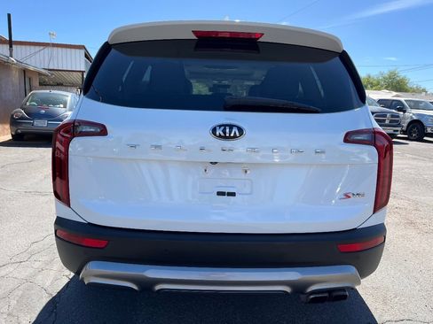 Used 2020 Kia Telluride S w/ S 8 Passenger Seating Package FWD image 6