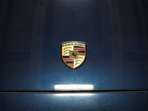 Certified 2025 Porsche Cayenne S AWD/4WD image 28