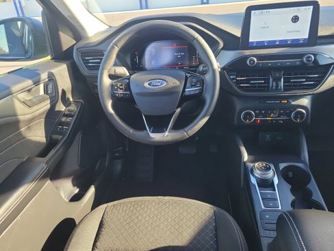 Used 2023 Ford Escape Active w/ Cold Weather Package image 13