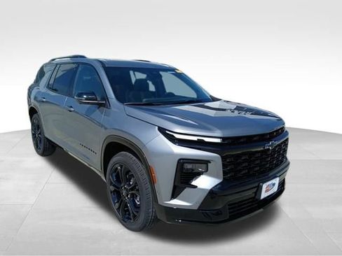 Used 2027 Chevrolet Traverse RS AWD/4WD image 7