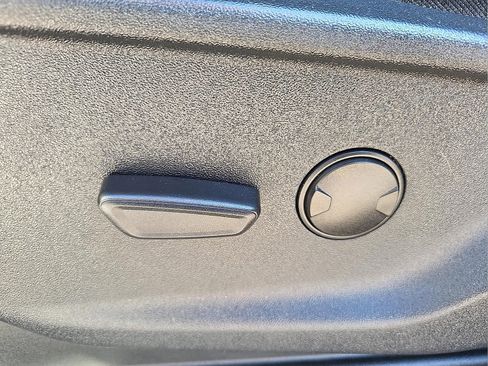 Used 2024 Ford F150 Lightning XLT AWD/4WD image 15