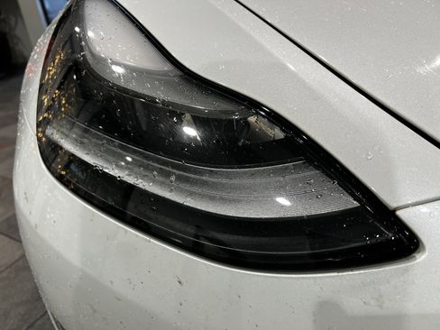 Used 2023 Tesla Model 3 Standard Range image 12