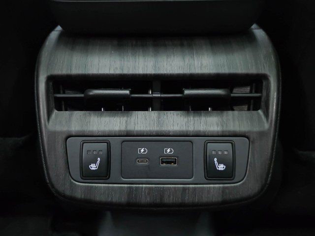 Used 2023 Nissan Ariya FWD image 21