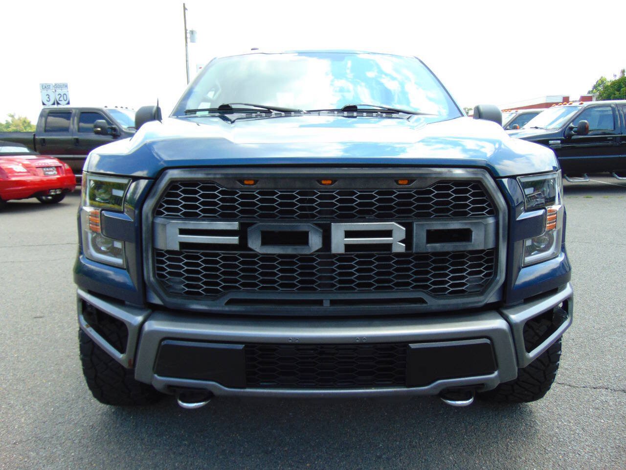 Used 2017 Ford F150 XLT w/ Equipment Group 302A Luxury AWD/4WD image 36