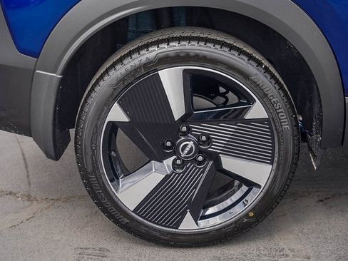 New 2026 Nissan Kicks SR image 9