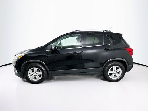 Used 2017 Chevrolet Trax LT image 4