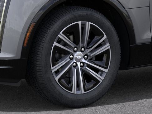 New 2026 Cadillac Lyriq Luxury image 9