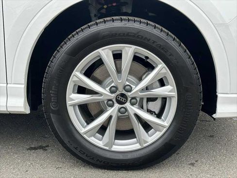 New 2025 Audi Q3 2.0T Premium image 9