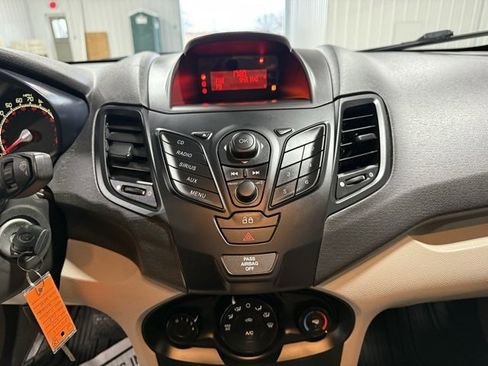 Used 2013 Ford Fiesta S image 14