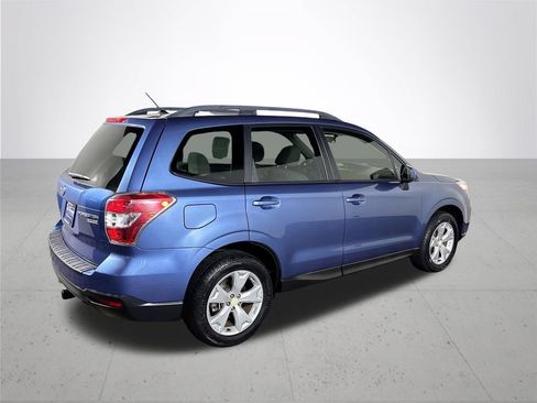 Used 2015 Subaru Forester 2.5i Premium w/ All-Weather Package AWD/4WD image 6