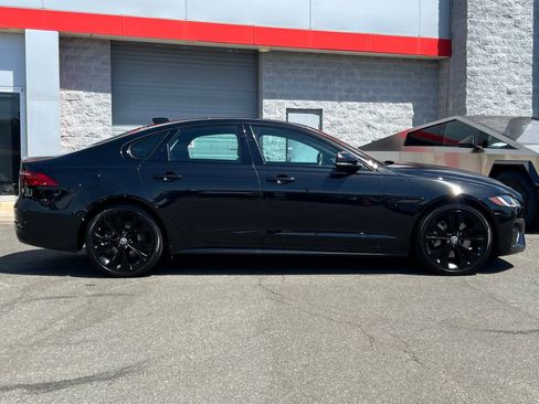 Used 2024 Jaguar XF R-Dynamic SE AWD/4WD image 13