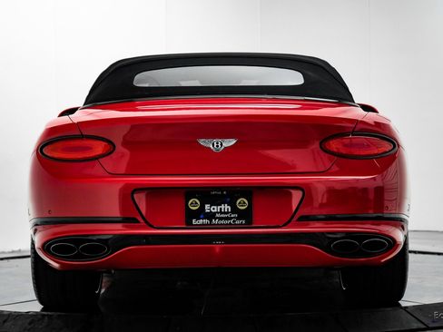 Used 2022 Bentley Continental GT image 14