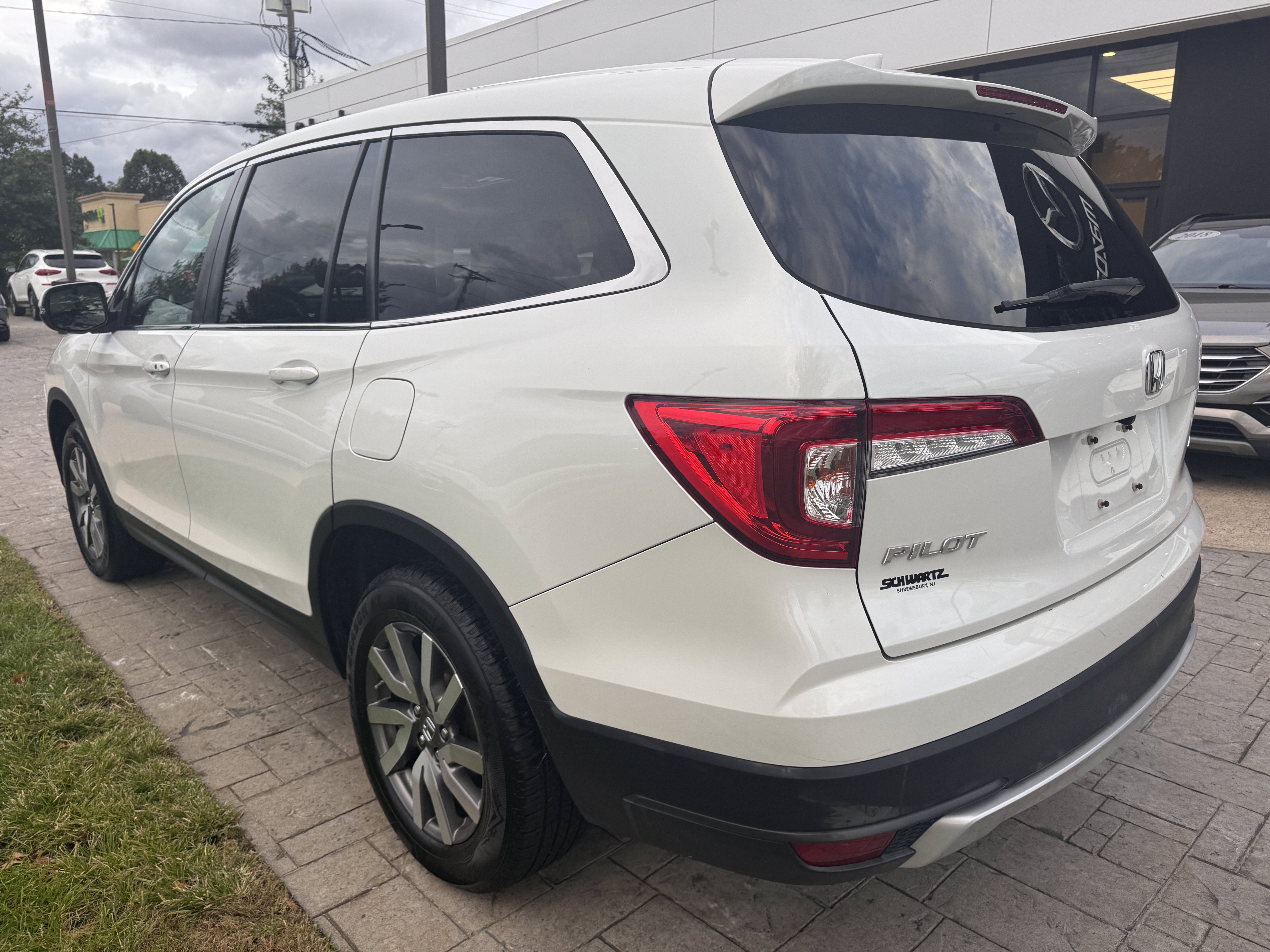 Used 2021 Honda Pilot EX-L image 6