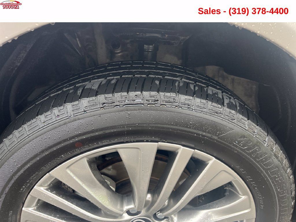 Certified 2023 Toyota Venza Limited AWD/4WD image 11