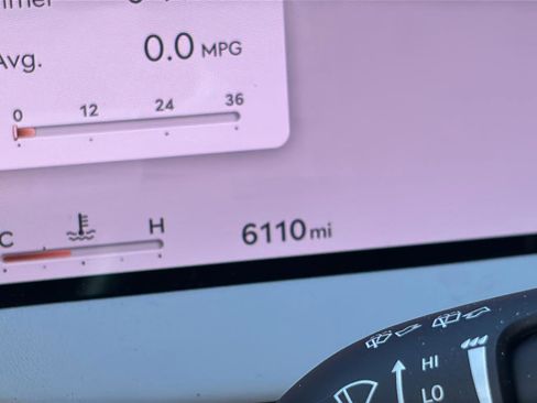 Certified 2026 Genesis GV70 2.5T Advanced image 29