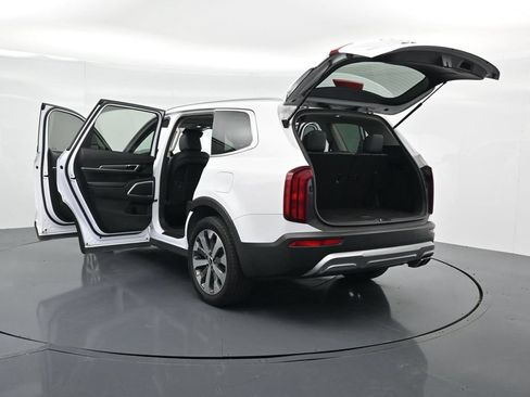 Used 2022 Kia Telluride S AWD/4WD image 36