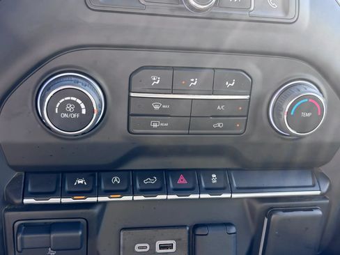 Used 2024 Chevrolet Silverado 1500 Custom AWD/4WD image 17