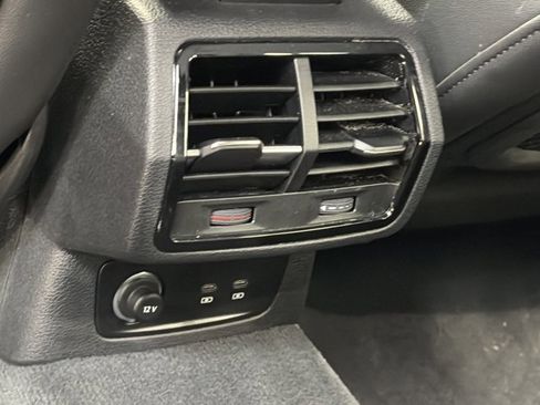 Used 2025 Audi Q3 2.0T Premium image 14