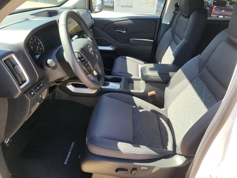 New 2026 Nissan Frontier SV w/ SV Convenience Package RWD image 18