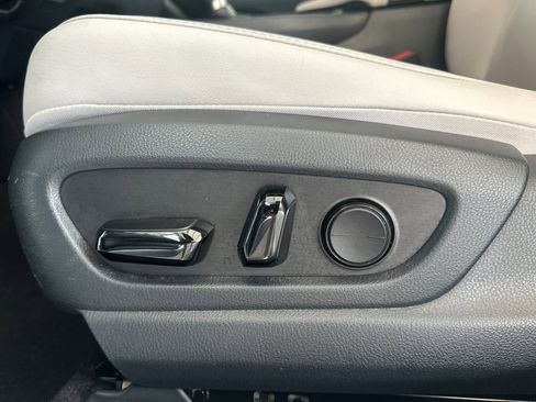 Certified 2023 Lexus UX 250h FWD w/ Accessory Package (Z2) image 14