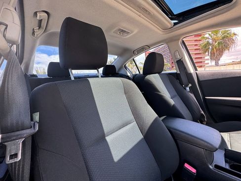 Used 2011 MAZDA MAZDA3 i Touring image 9