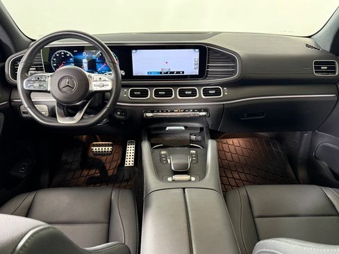 Used 2023 Mercedes-Benz GLS 450 4MATIC image 16