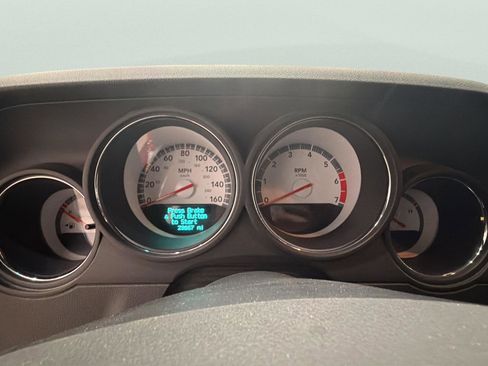 Used 2010 Dodge Challenger R/T RWD image 19