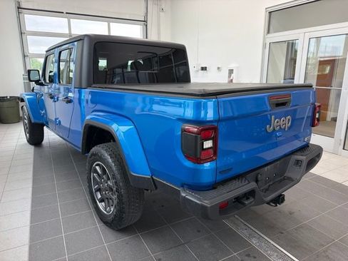 Used 2022 Jeep Gladiator Overland w/ LED Lighting Group AWD/4WD image 3