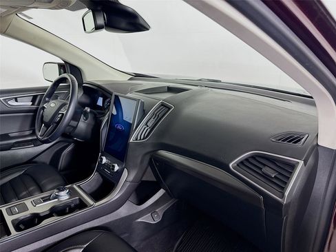 Used 2022 Ford Edge SEL w/ Convenience Package image 28