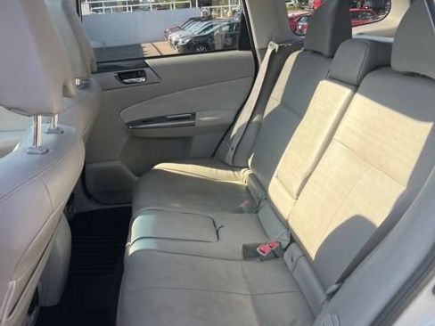 Used 2012 Subaru Forester 2.5X Limited AWD/4WD image 19