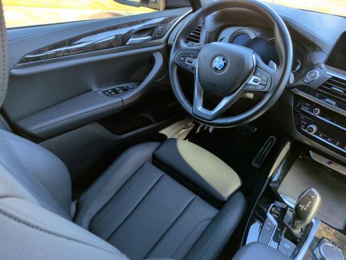 Used 2019 BMW X4 M40i w/ Driving Assistance Package image 34